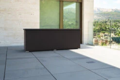 OUTFLEXX Kissenbox, Braun, Polyrattan, 204x94x75cm 22 OUTFLEXX Kissenbox, Braun, Polyrattan, 204x94x75cm -Gartenblick Geschaft 1313 02.jpg