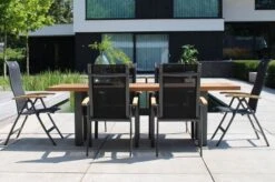 HARTMAN Alice Multipositionssessel, Xerix/schwarz, Alu/4x4 Textilen, Mit FSC Teak-Armlehnen -Gartenblick Geschaft 13 11086.jpg