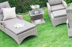 Ploß Rabida Beistelltisch, Champagner-meliert, Polyrattan, 50x50x45 Cm, Glasplatte In Steinoptik -Gartenblick Geschaft 3 20172.jpg