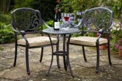 HARTMAN Amalfi Bistrotisch, Bronze, Alu-Guss, Ø62cm 12 HARTMAN Amalfi Bistrotisch, Bronze, Alu-Guss, Ø62cm -Gartenblick Geschaft 4 18954.jpg