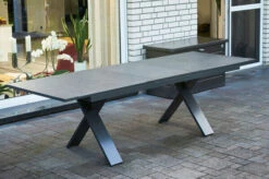 HARTMAN Sondermodell Xanadu / Raffaelo Sitzgruppe, Xerix/anthrazit, Alu/Glaskeramik, 6 Stapelsessel, 2 Multipos, 220/280x100cm -Gartenblick Geschaft 5 21100.jpg