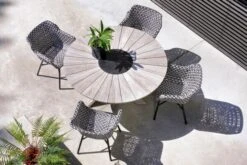 HARTMAN Delphine Armlehnensessel, Schwarz/weiß, Alu/Kunststoff -Gartenblick Geschaft 8 18696.jpg